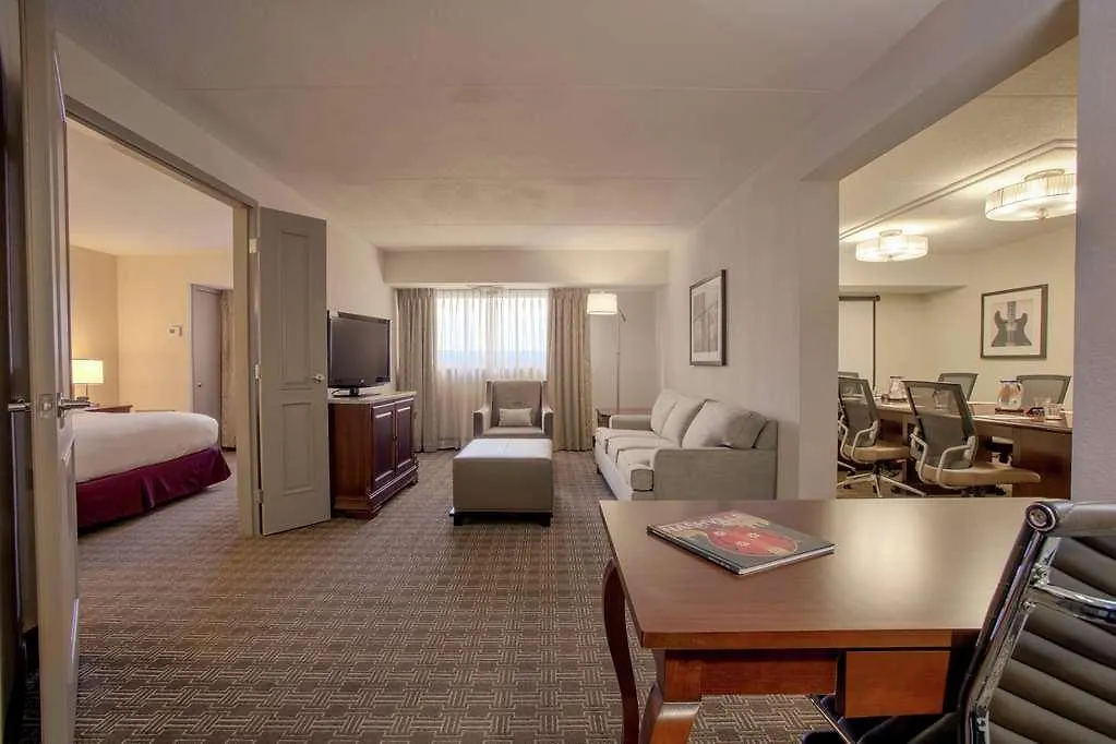Hotel Doubletree Suites By Hilton Nashville Airport