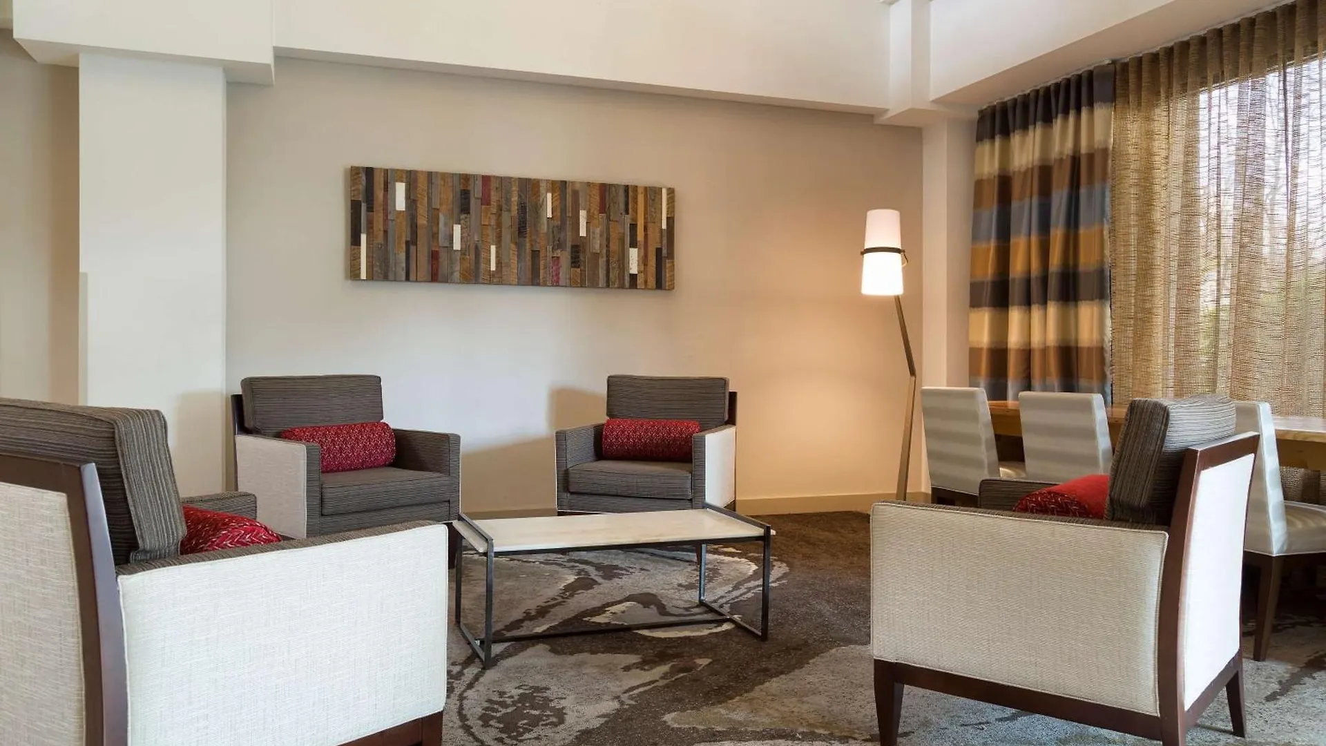 Doubletree Suites By Hilton Nashville Airport