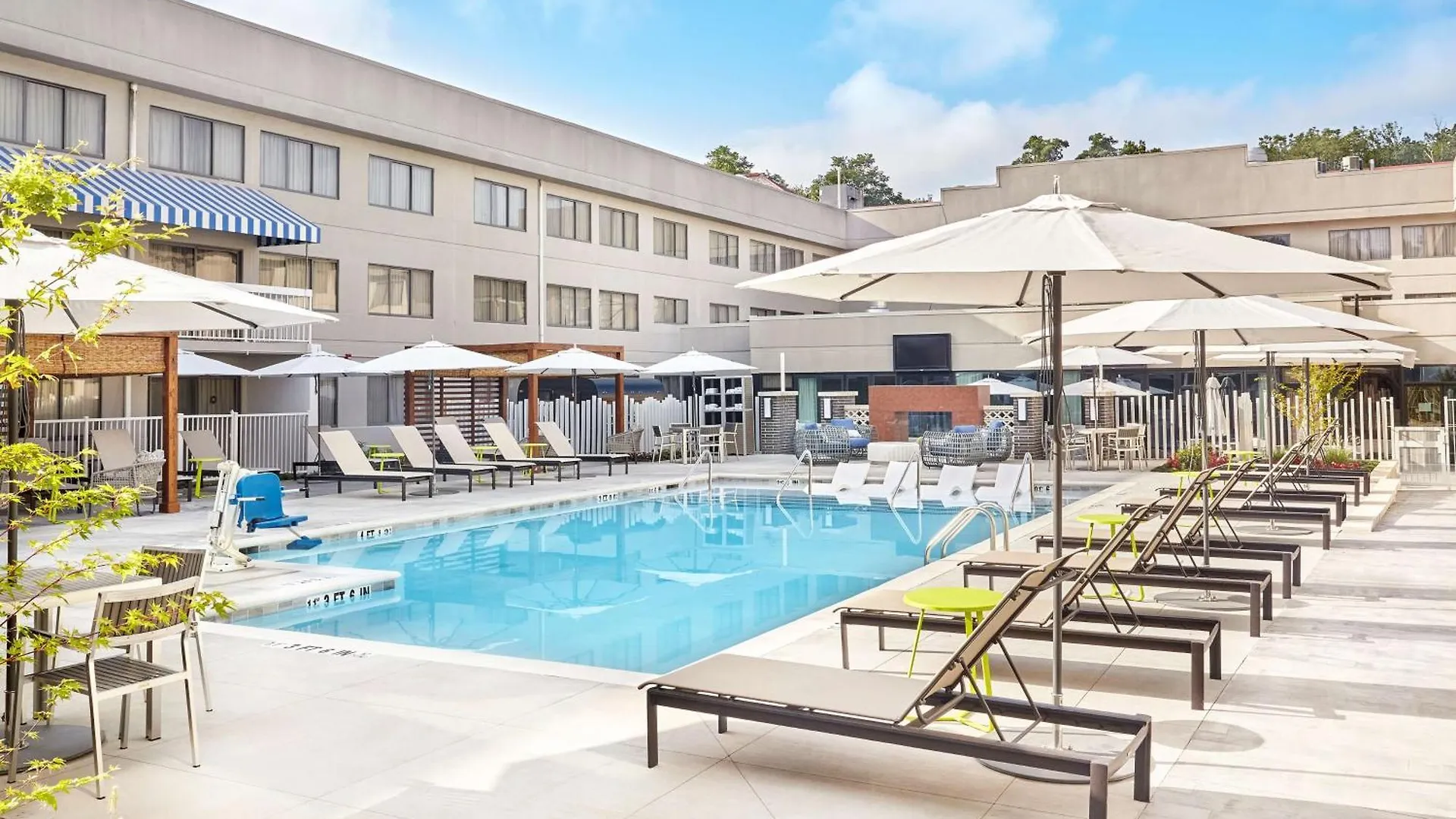Hotel Doubletree Suites By Hilton Nashville Airport
