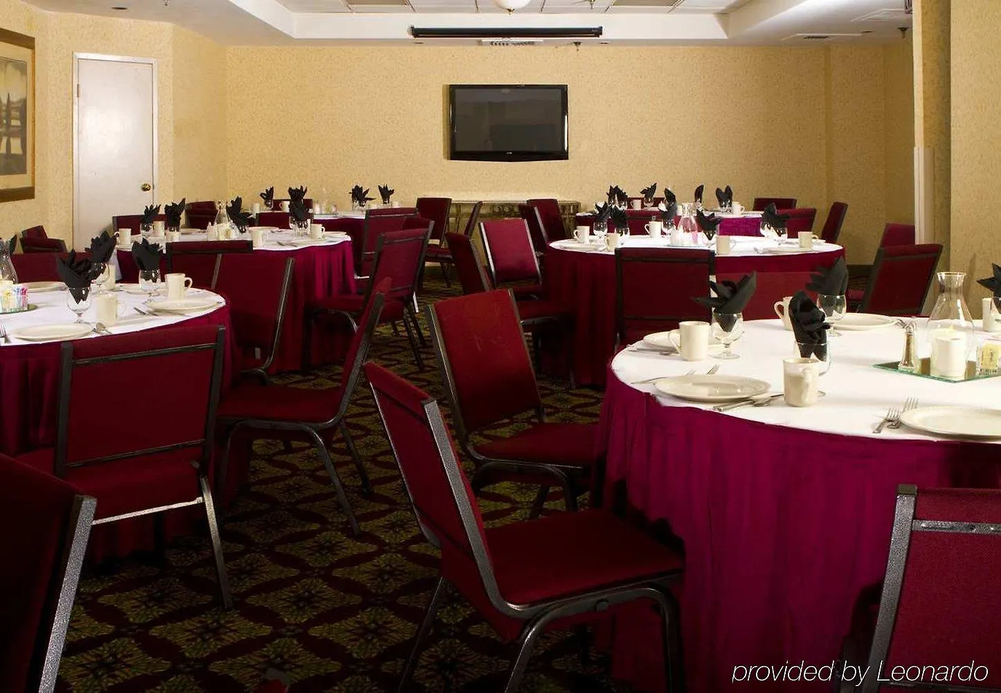 *** Hotel Doubletree Suites By Hilton Nashville Airport United States