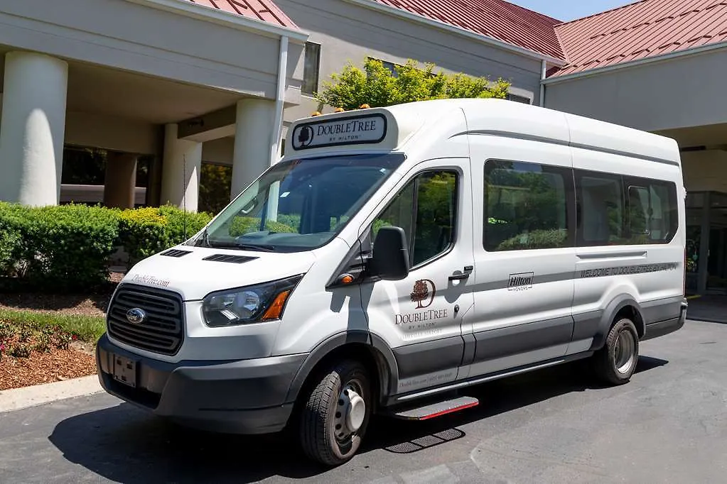 Doubletree Suites By Hilton Nashville Airport Hotel