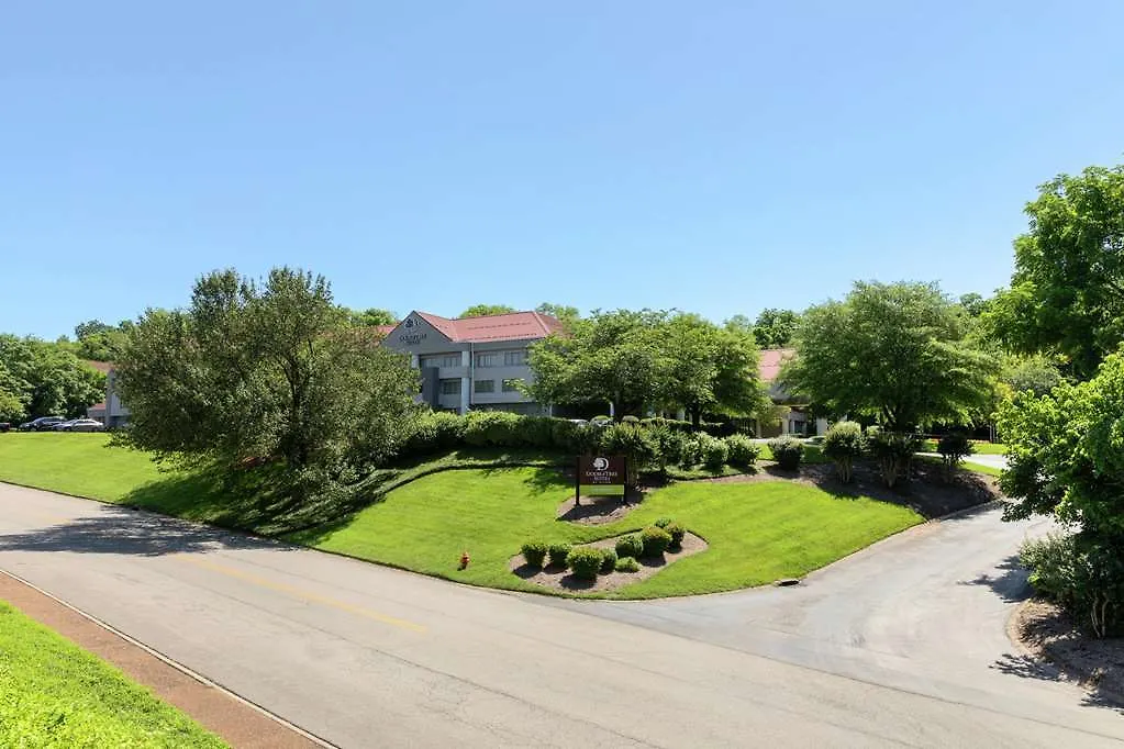 Doubletree Suites By Hilton Nashville Airport 3*,
