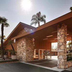 ** Hotel Western Pine Tree United States